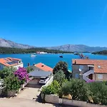 Seaview And Relax Apartman Lumbarda
