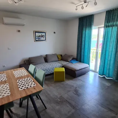 Seaview And Relax Apartment Lumbarda